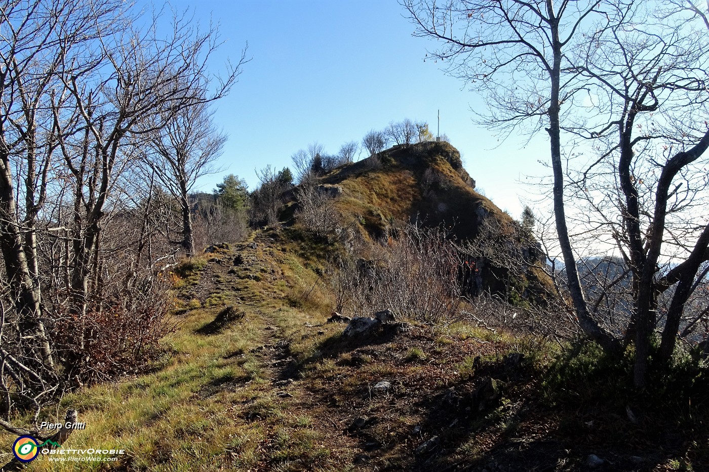 13 Cima del Monte Corno-Crus di Coregn (1030 m).JPG